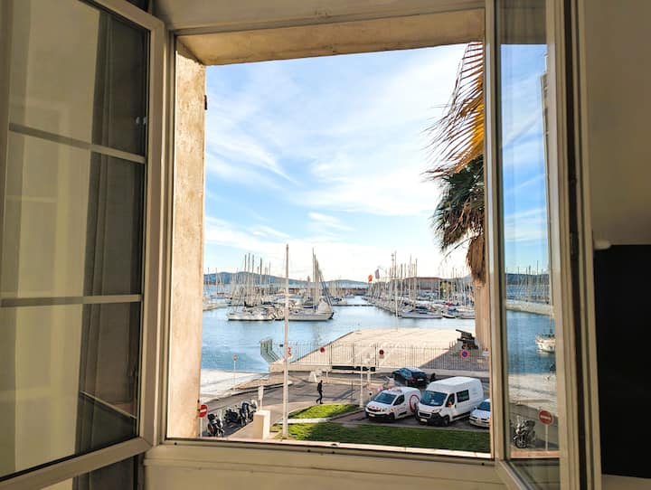 Toulon Vue Mer - Près Du Port - Toulon