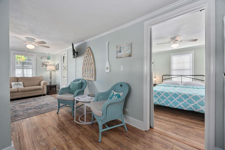 Pura Vida Cottage 4 Blocks 2 Sea Fenced Yard - Murrells Inlet, SC
