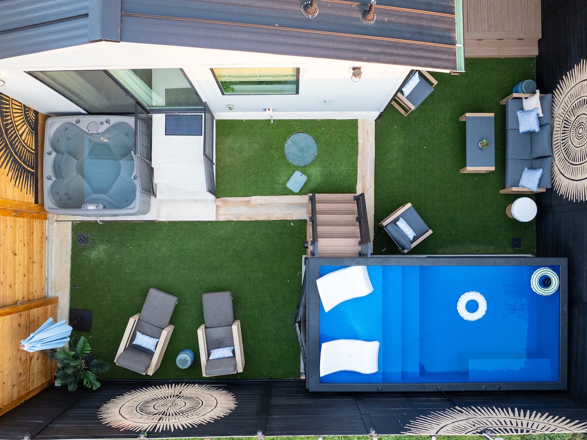 Chill + Elevated Stay | Pool + Hot Tub + Fire Pit