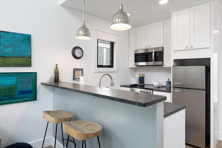 Waterscape Loft @ City Limit Lofts • Walk|downtown - Traverse City, MI