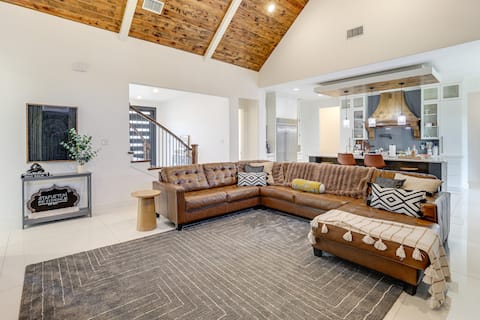 Luxe Retreat w/ Patio & Fenced Yard in Waxahachie!