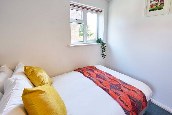 Bodiam Close, Seaford – domaćin i smještaj