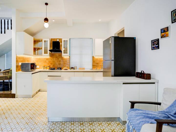 • Modern Modular Kitchen with Sleek Contemporary Design
• Spacious Cooking Area with Premium Countertops & Cabinets
• Bright Interior with Large Windows & Natural Light
• Functional & Stylish Kitchen Space for Comfortable Daily Living