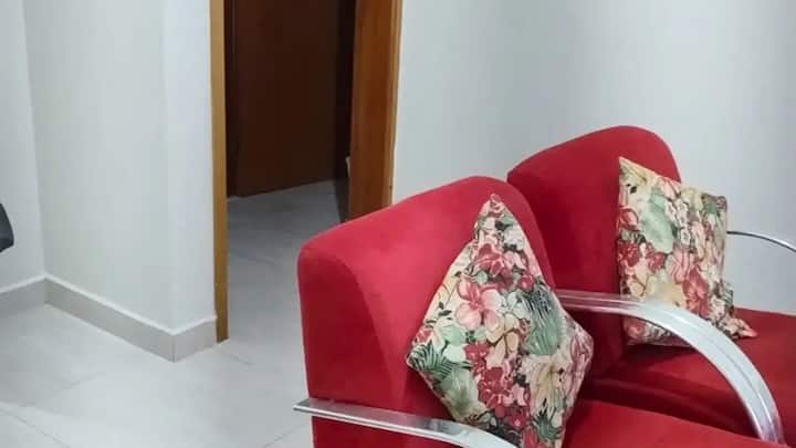 Apt Térreo Com Quintal, Garagem E Churrasqueira - Jaboticabal
