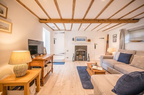 Top performing Airbnb: 2 Beach Cottages, Thorpeness in Aldringham Cum Thorpe