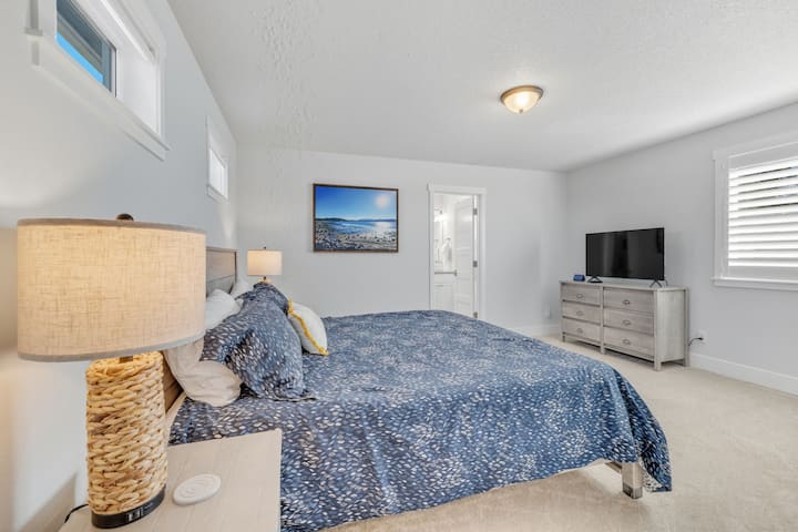 42-web-or-mls-510 Seaview Interior-42