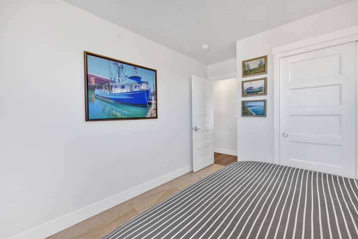 13-web-or-mls-510 Seaview Interior-13