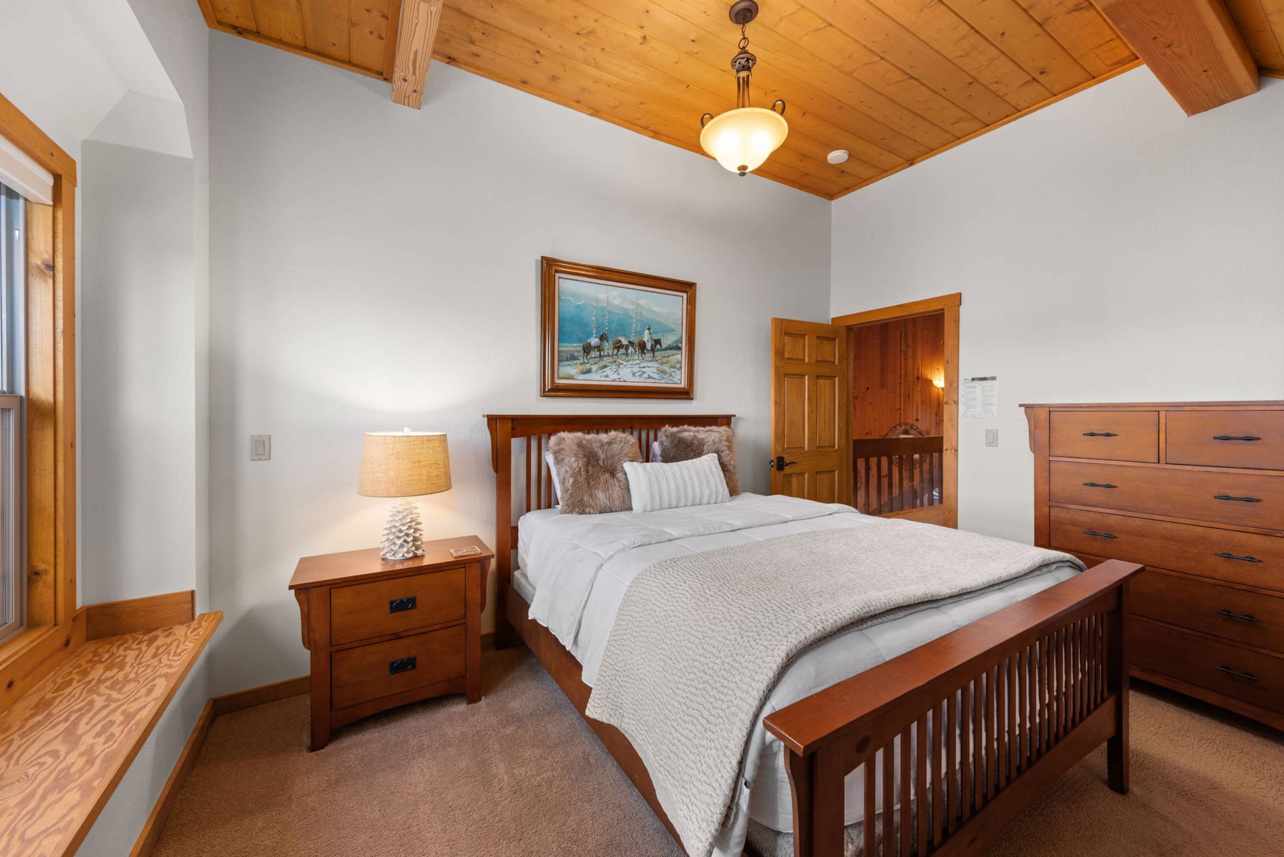 Lakeview 6BR Home with Private Beach Access - Photo 24