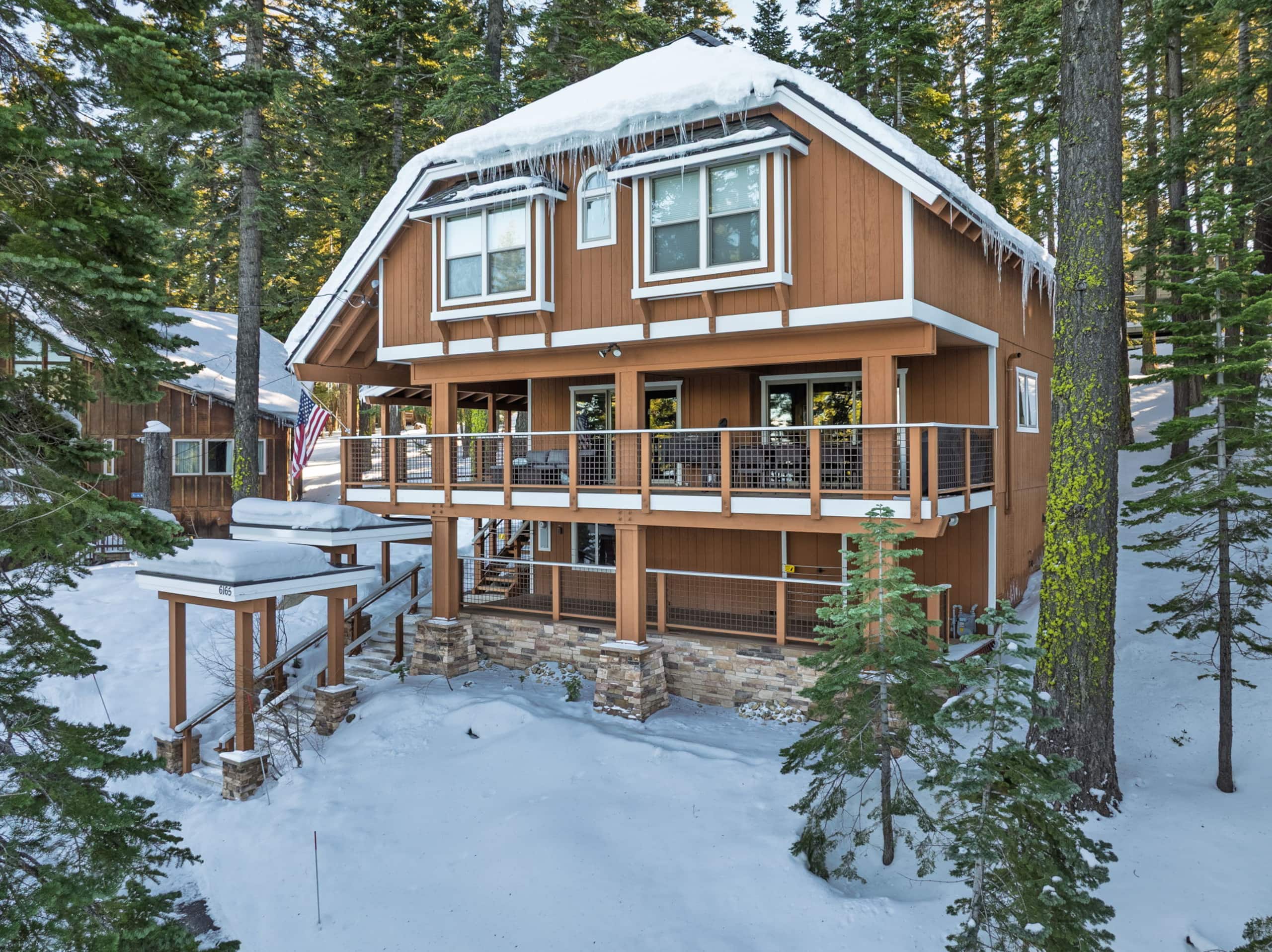 Lakeview 6BR Home with Private Beach Access - Photo 34