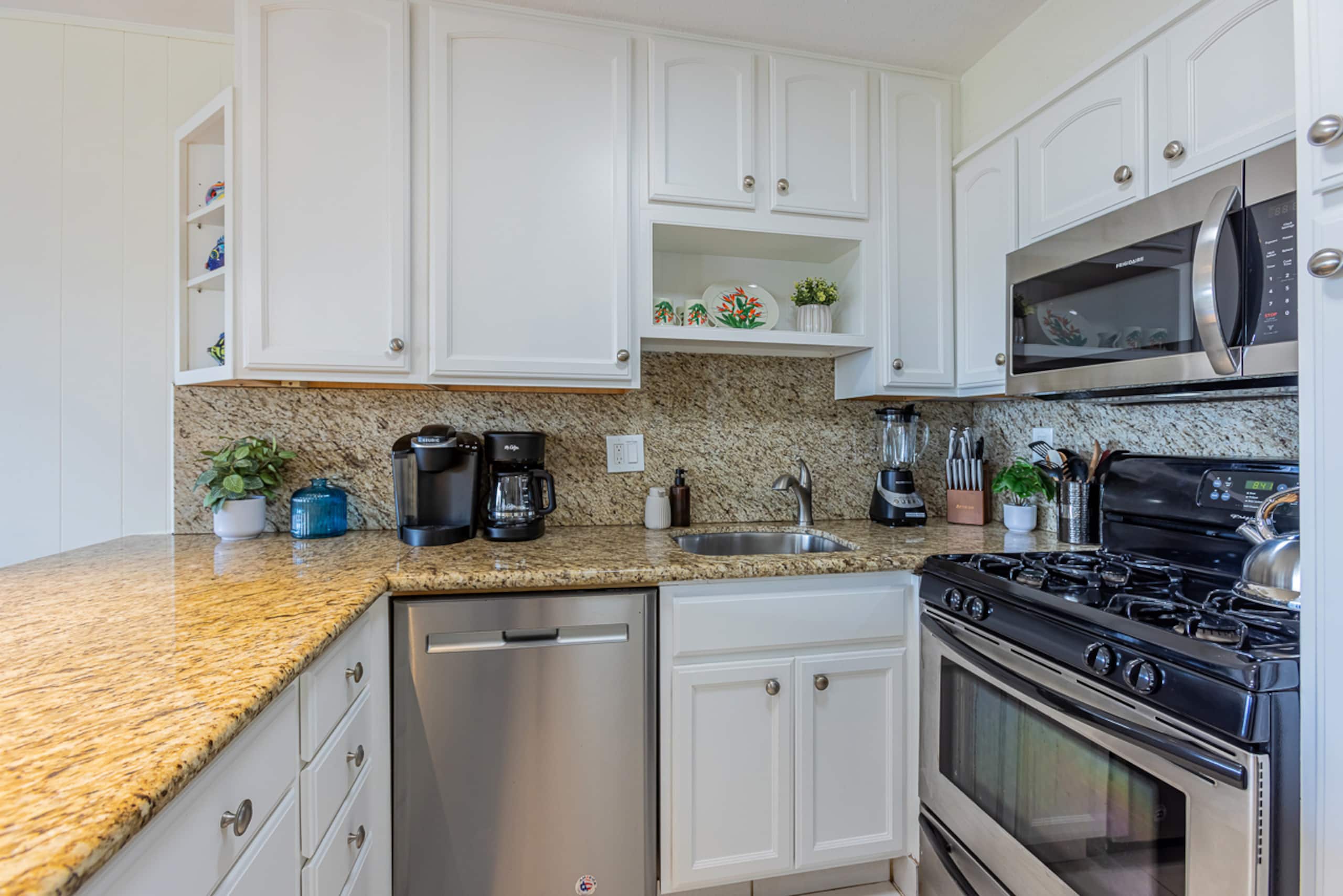 Condo in Kihei · ★5.0 · 1 bedroom · 2 beds · 1 bath - Image 20