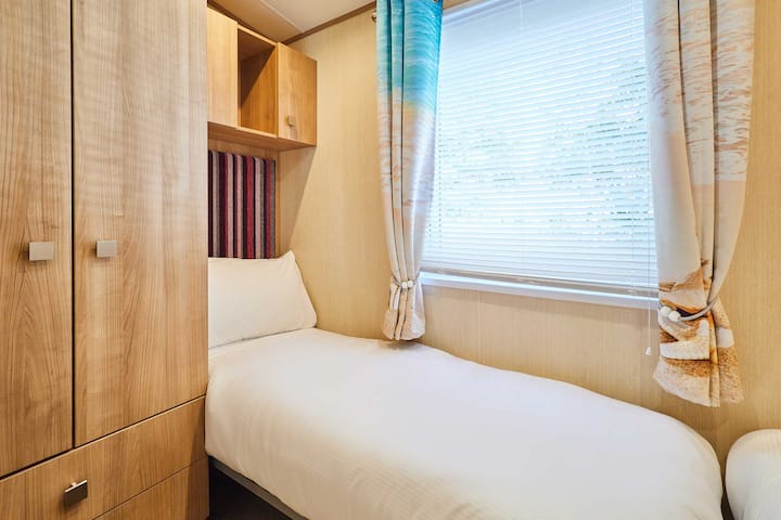 אתר הנופש של לאון, קרסוול – אירוח ושהייה