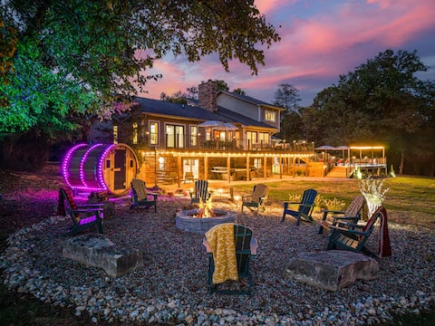 Bourbon Trl Luxury Lodge*Pool*SpkEz*HotTub*GameRm