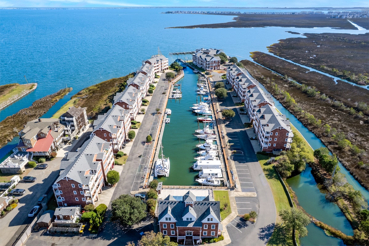 Shallowbag Bay, Comm Pool/Fitness Center, Views!
