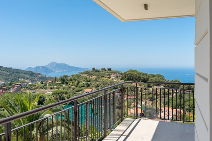 Villa Bellevue Capri | Unique Pool & Location - Massa Lubrense