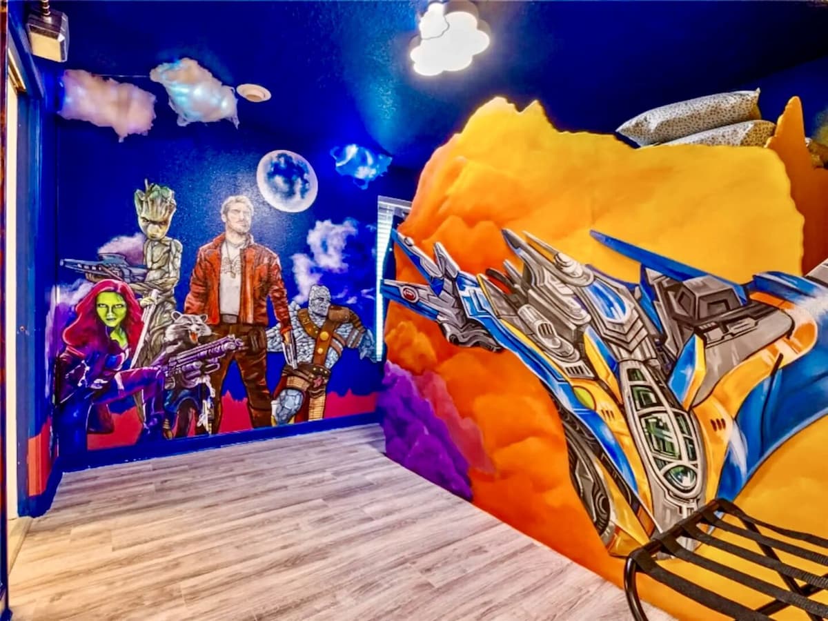 Disney Epic Marvel Superhero Gameroom dw5 - Houses for Rent in