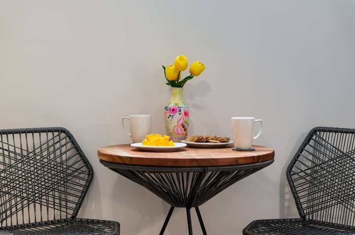 A perfect choice for those who enjoy an intimate meal.