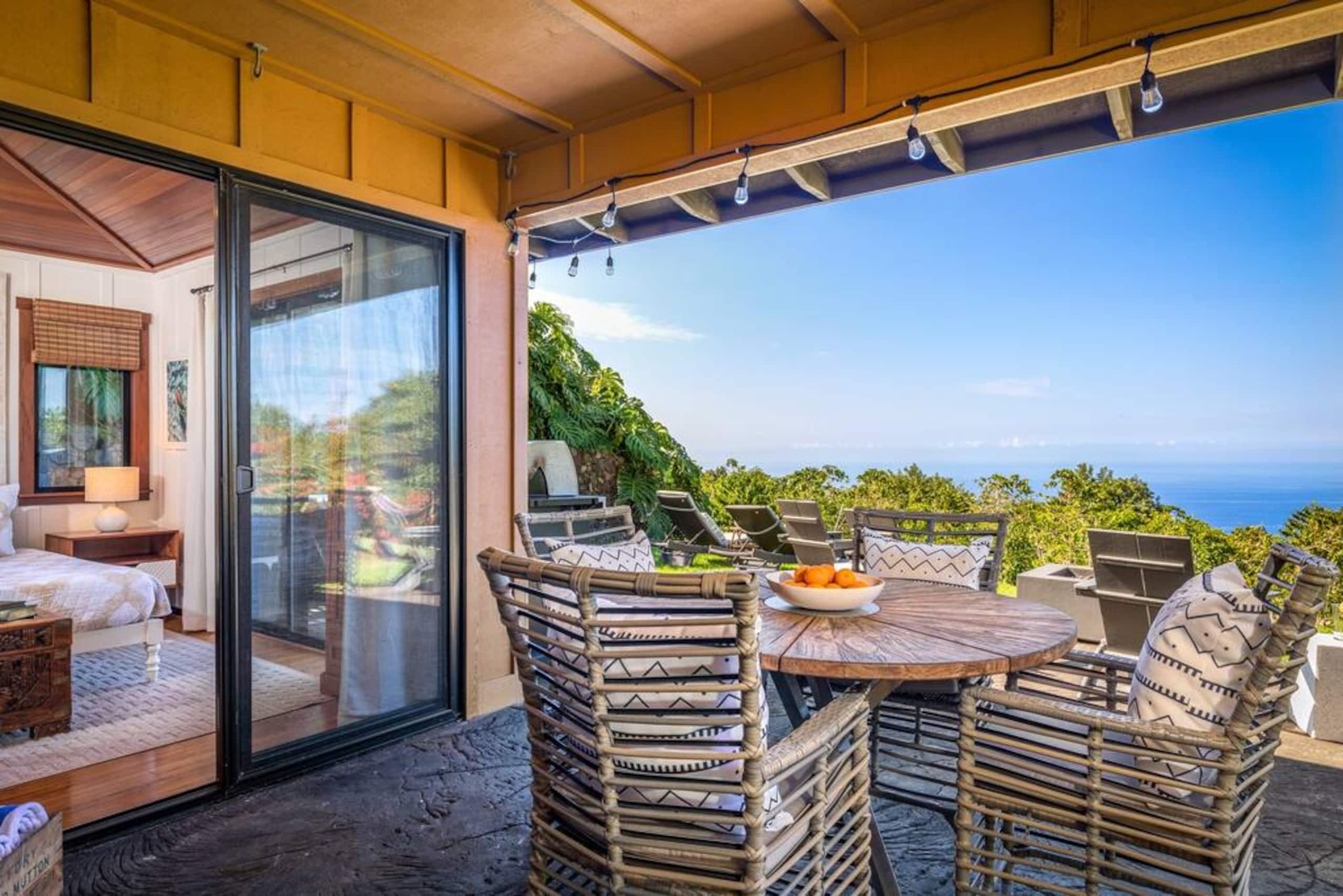 Home in Holualoa · ★4.98 · 2 bedrooms · 2 beds · 2 baths - Photo 18