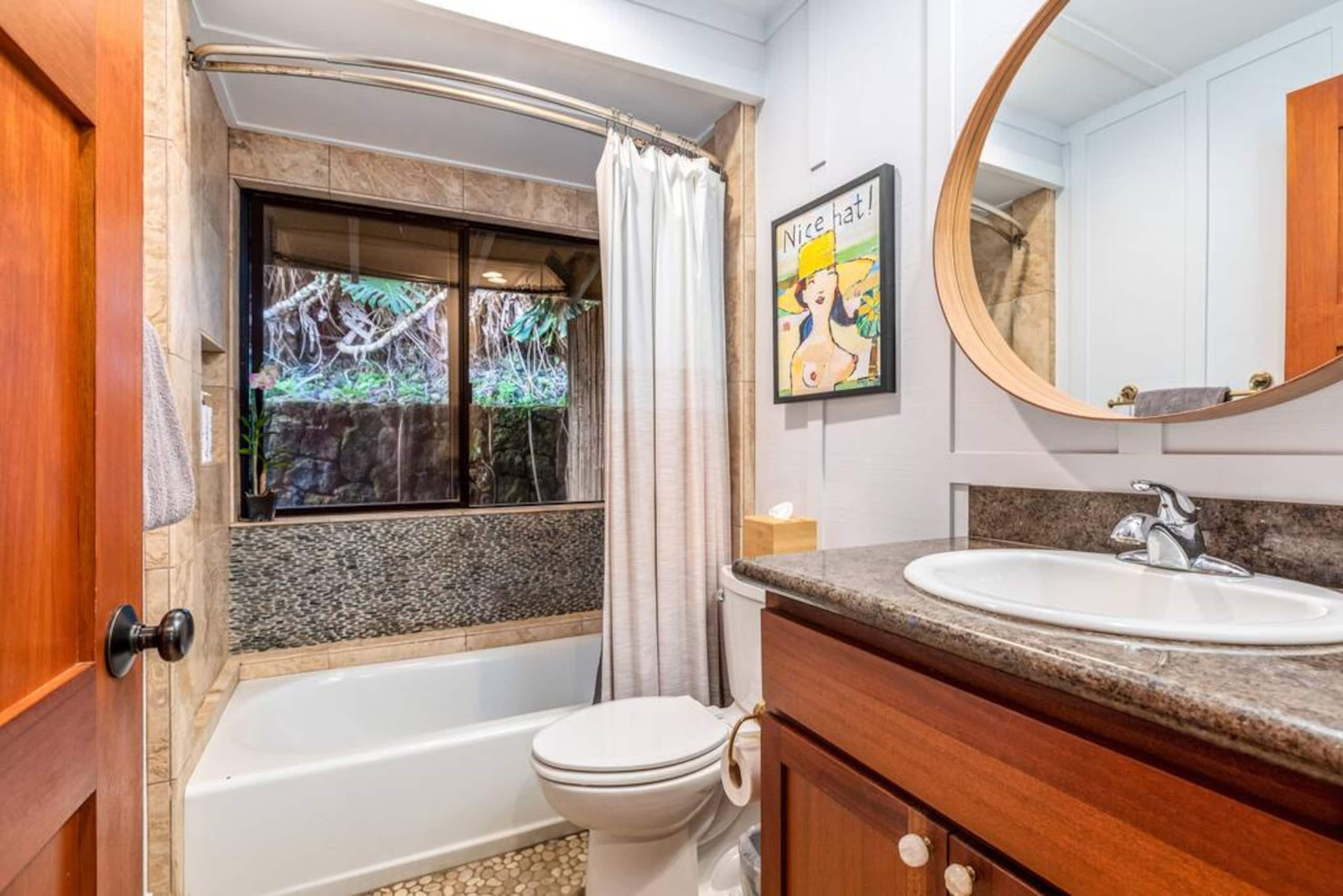 Home in Holualoa · ★4.98 · 2 bedrooms · 2 beds · 2 baths - Photo 10