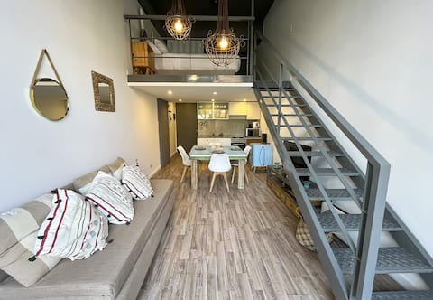Popular Airbnb listing: Bright duplex in La Boca for 3 people in La Boca