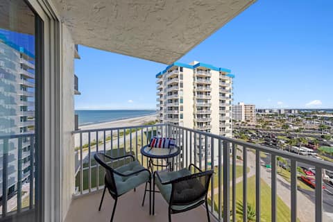 Successful Airbnb property: 708C Sunrise + Sunset Water Views in Fort Myers Beach