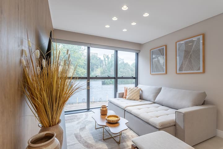 صالة مشتركة/غرفة تلفزيون ، غرفة معيشة