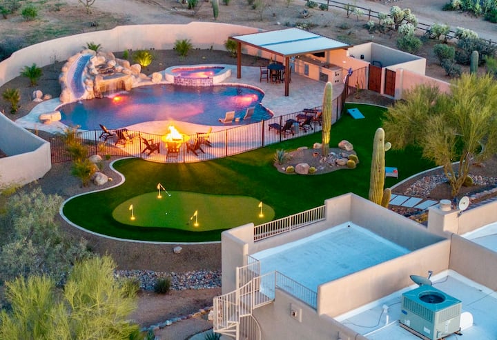 Sunrise Oasis Descent | Poolside Cabana & Views - Houses for Rent