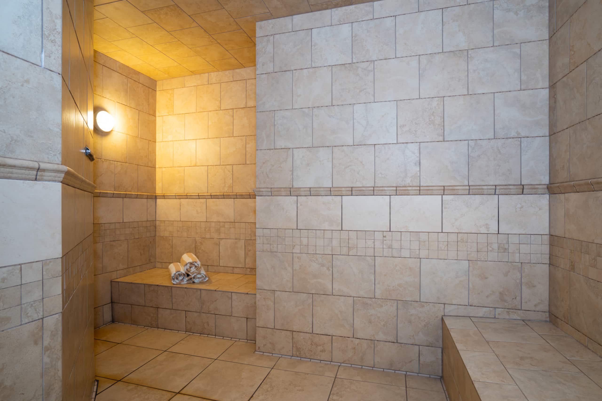 Top-Floor Luxury Condo, Village at Northstar - Photo 32