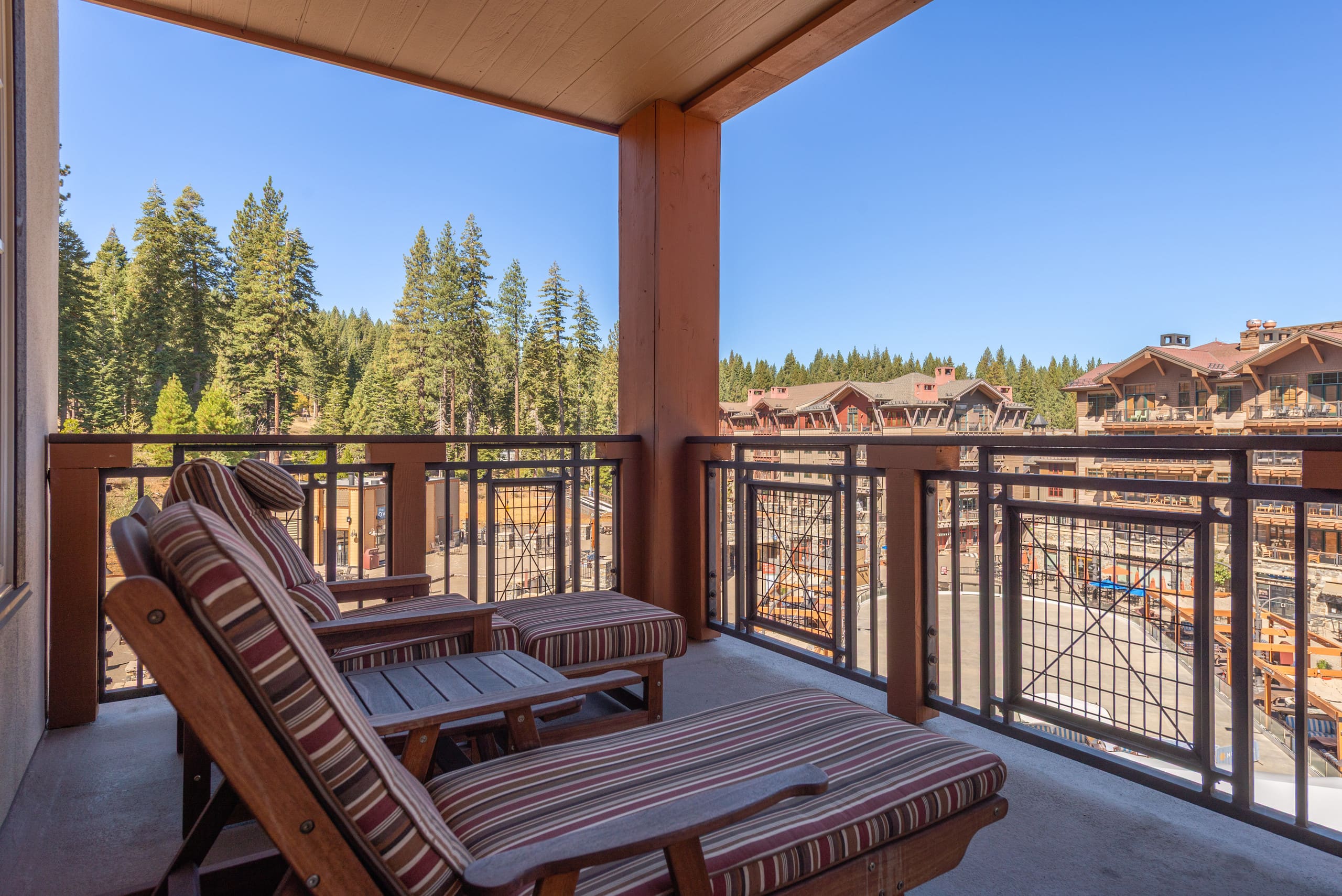 Top-Floor Luxury Condo, Village at Northstar - Photo 23