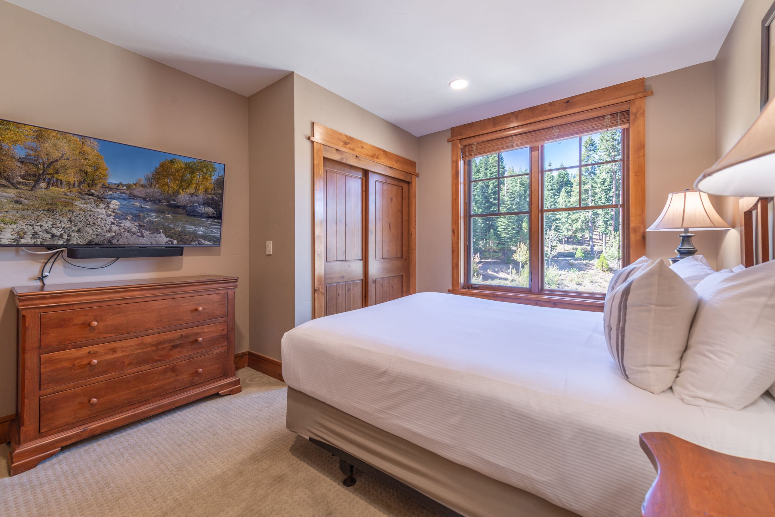 Top-Floor Luxury Condo, Village at Northstar - Photo 18