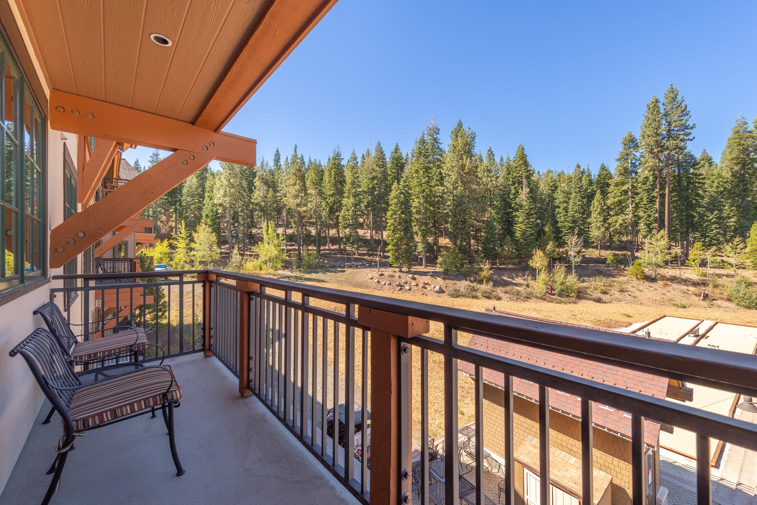 Top-Floor Luxury Condo, Village at Northstar - Photo 22