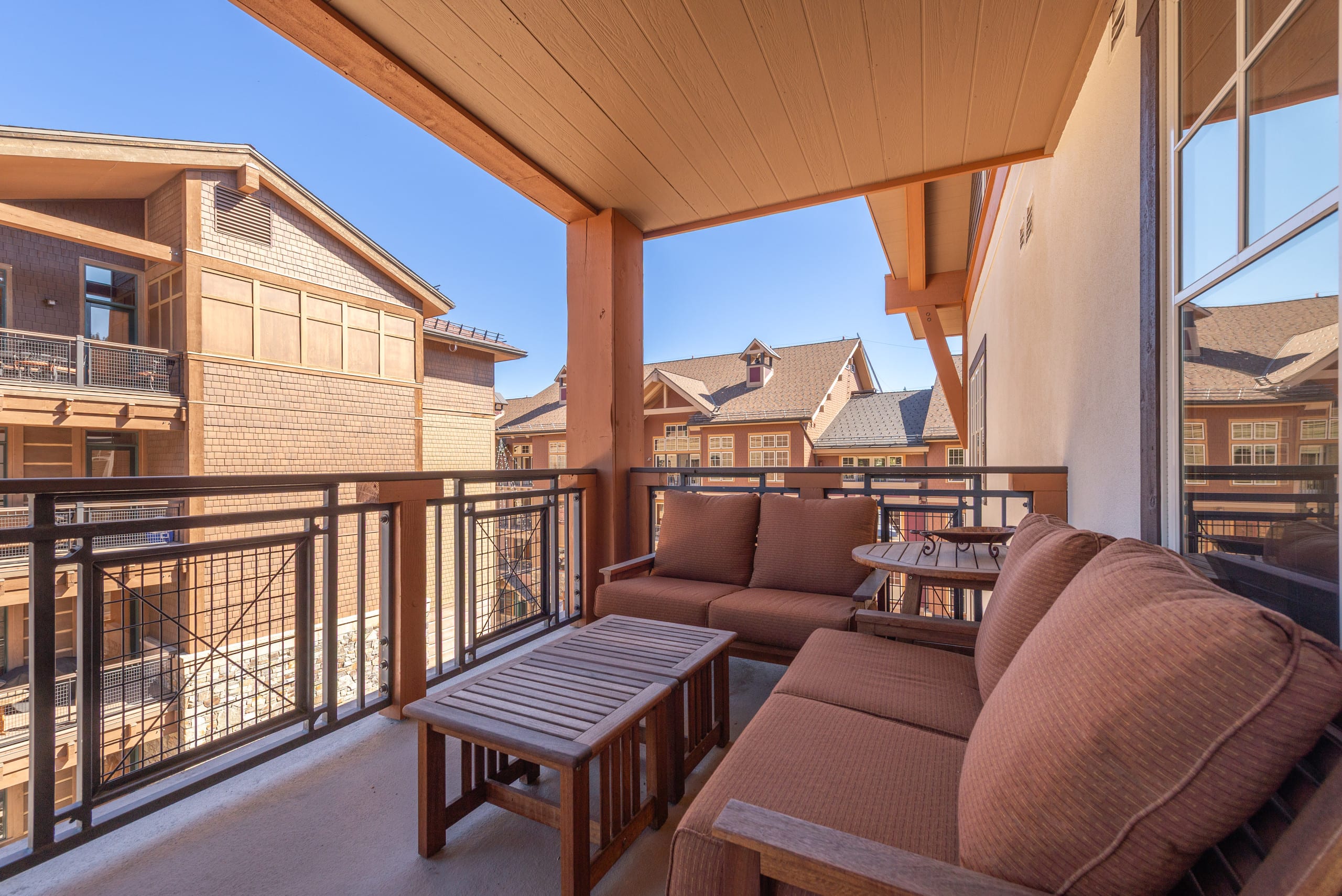 Top-Floor Luxury Condo, Village at Northstar - Photo 26