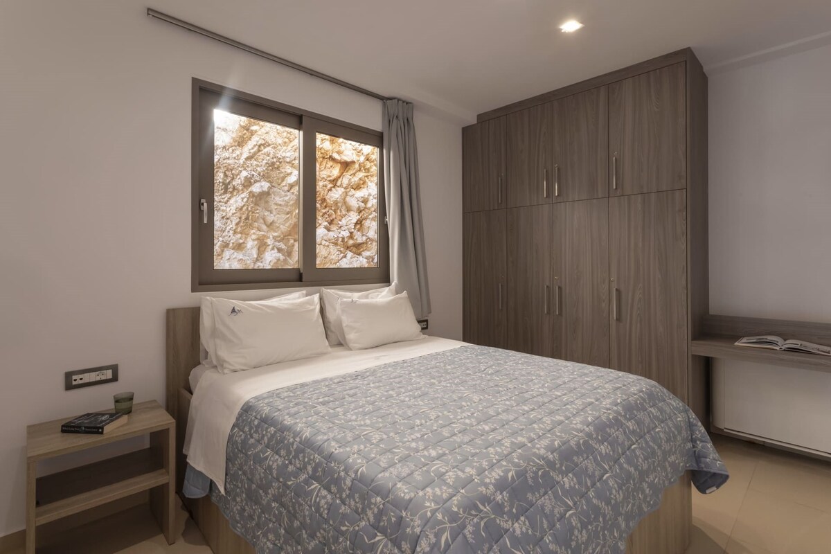 Un quinto dormitorio está disponible bajo petición por una tarifa semanal adicional.