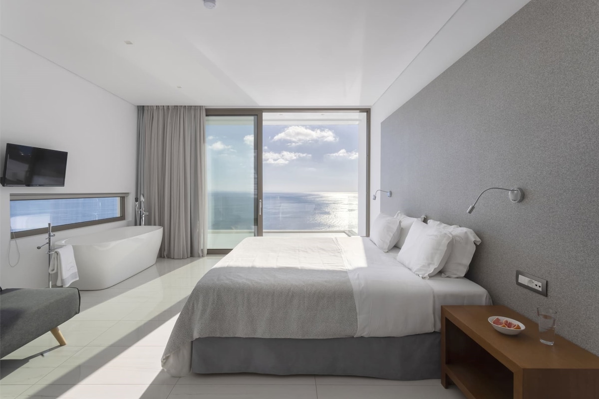 El segundo dormitorio doble en el primer piso. (Dormitorio 3)