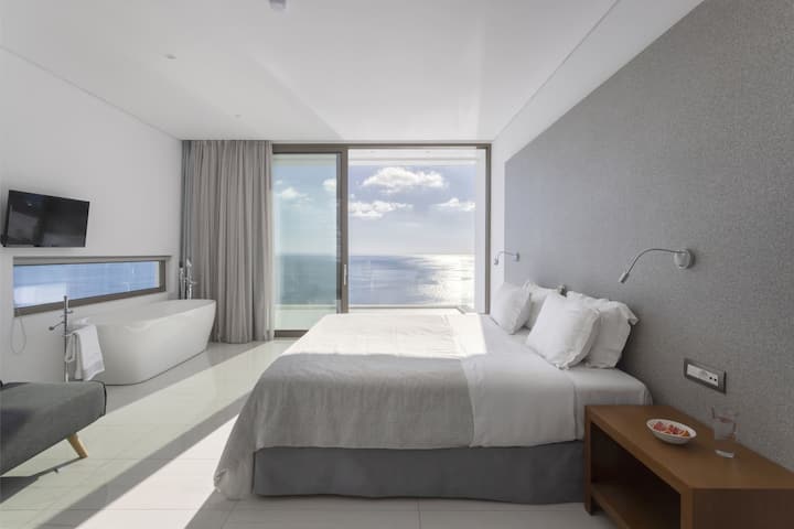 El segundo dormitorio doble en el primer piso. (Dormitorio 3)