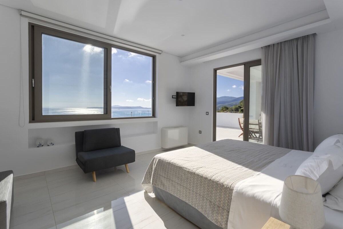 Uno de los dos dormitorios dobles en el primer piso, un doble. (Dormitorio 2).