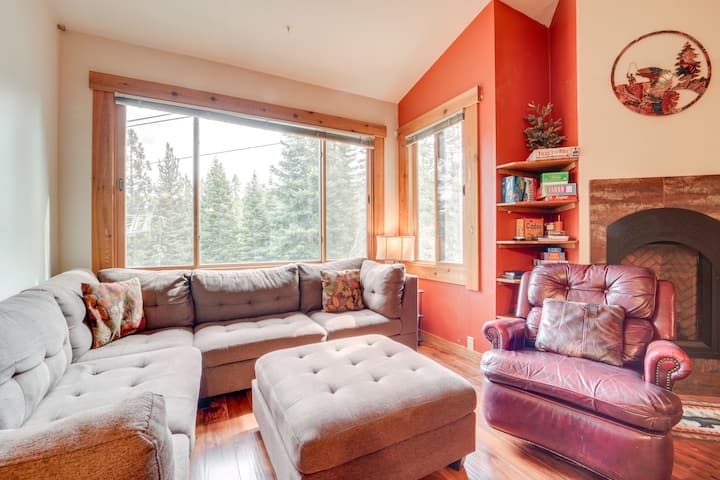 Ski-in/ski-out Northstar Condo W/ Gondola View - Lake Tahoe
