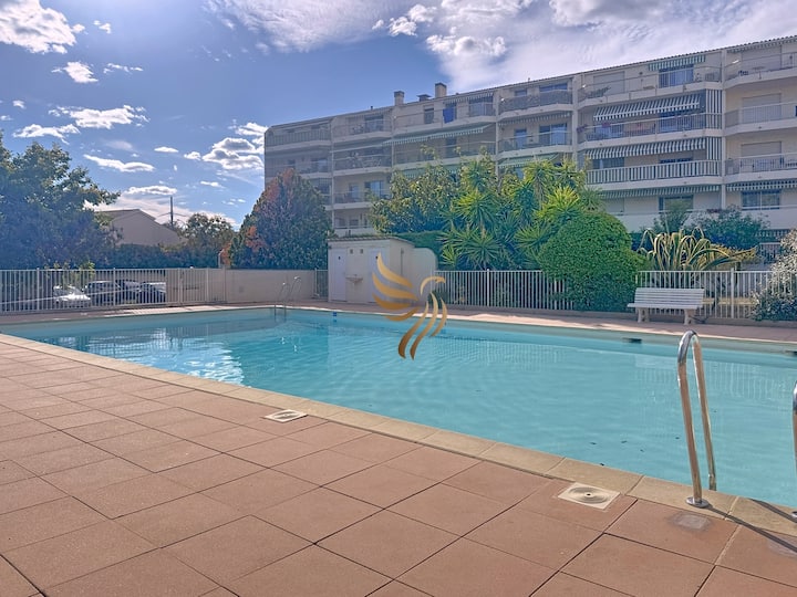 Edénia, T2, Clim, Balcon, Piscine, Wifi & Parking - Fréjus