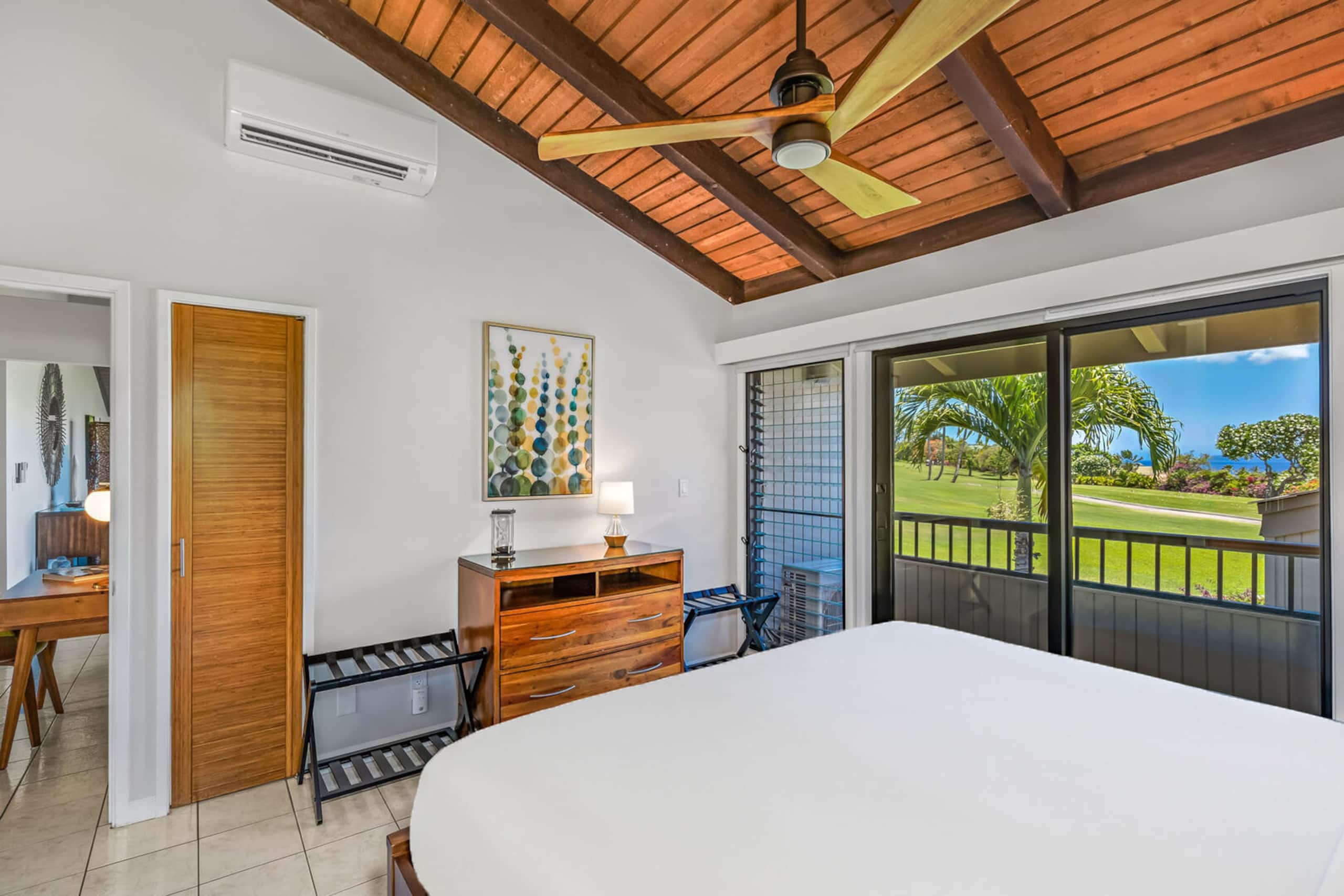 Condo in Kihei · ★5.0 · 1 bedroom · 2 beds · 2 baths - Image 15