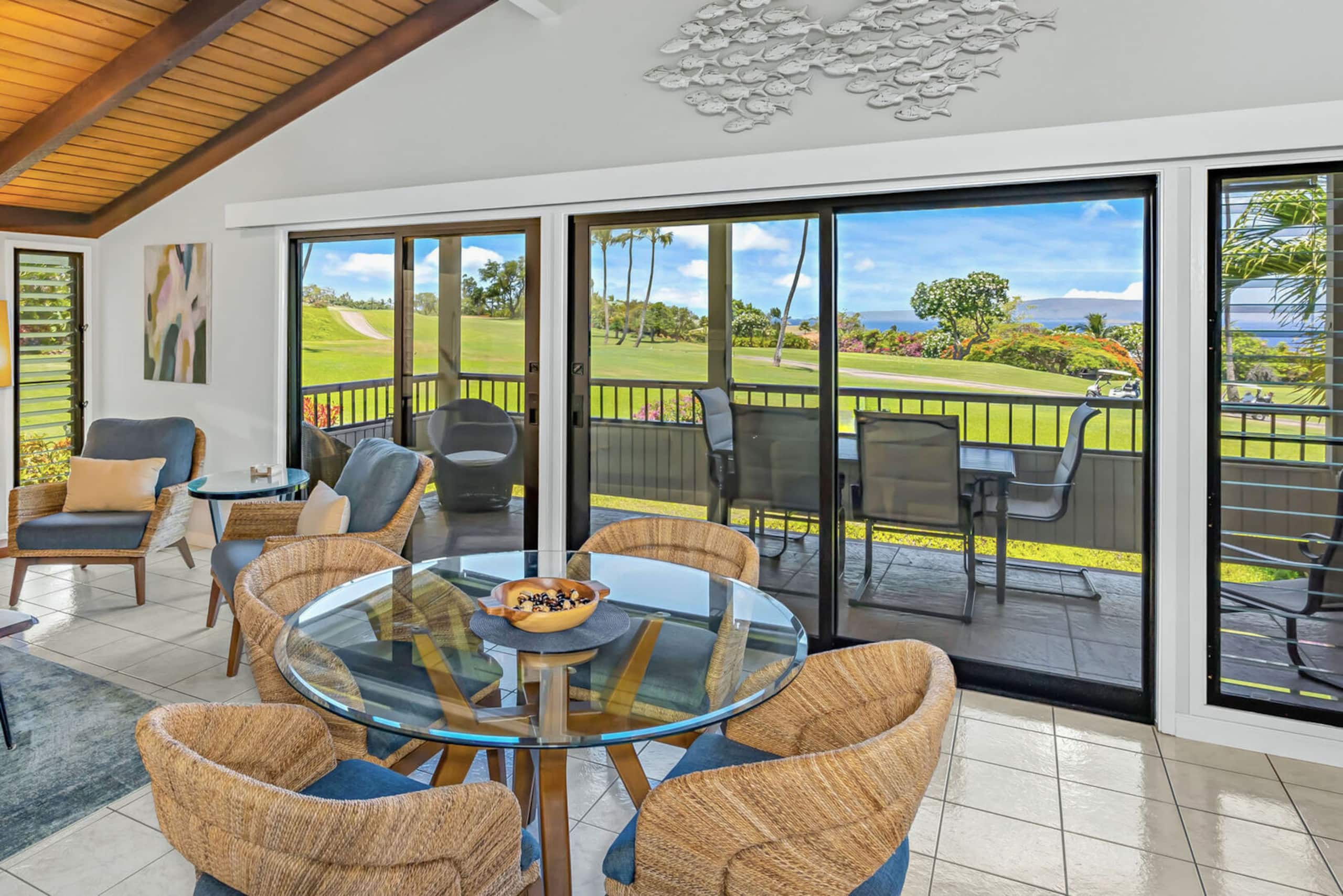 Condo in Kihei · ★5.0 · 1 bedroom · 2 beds · 2 baths - Image 38