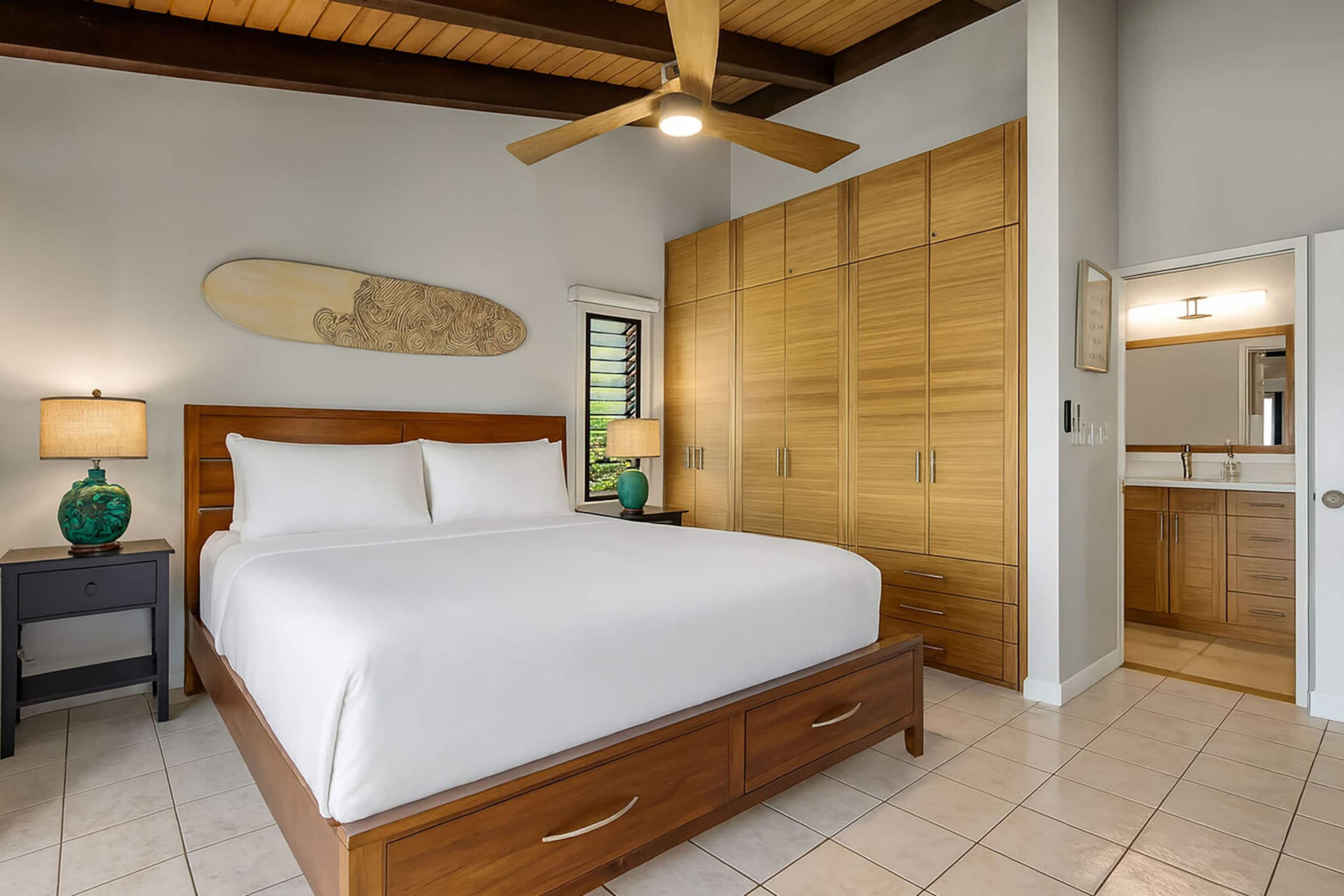 Condo in Kihei · ★5.0 · 1 bedroom · 2 beds · 2 baths - Image 16