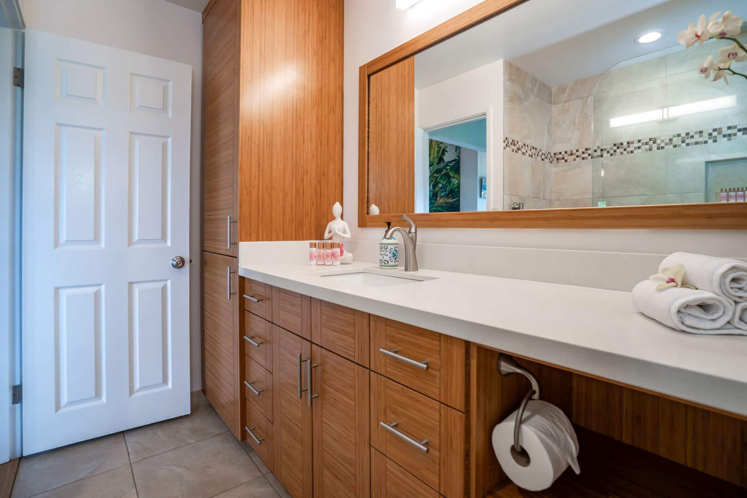 Condo in Kihei · ★5.0 · 1 bedroom · 2 beds · 2 baths - Image 18