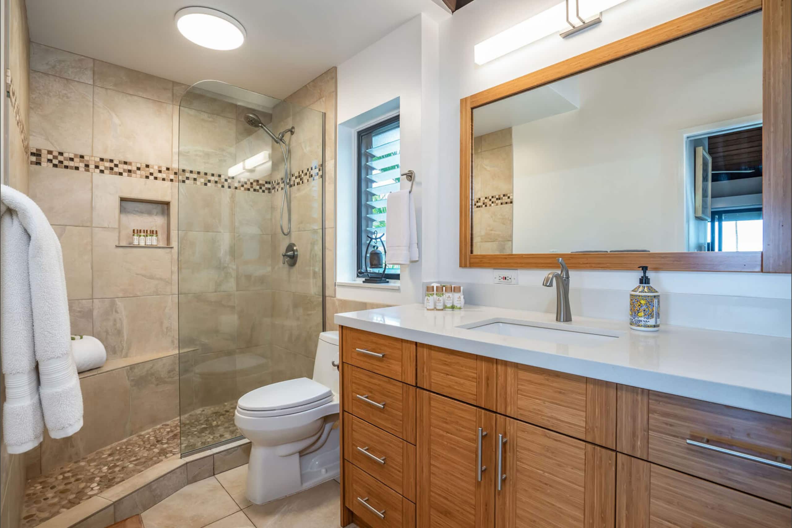 Condo in Kihei · ★5.0 · 1 bedroom · 2 beds · 2 baths - Image 19