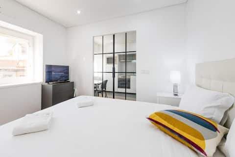 Airbnb em destaque: Cozy Studio|Fast WiFi|Near Campanhã St. & River em Campanhã