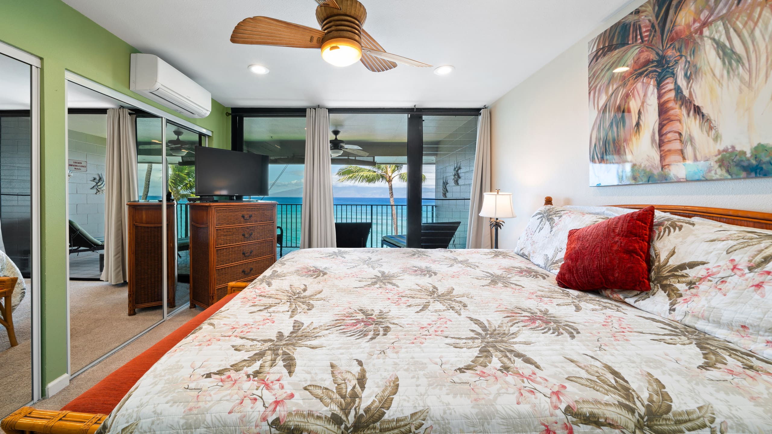 Stunning Oceanfront Sunsets for the entire family - Image 36