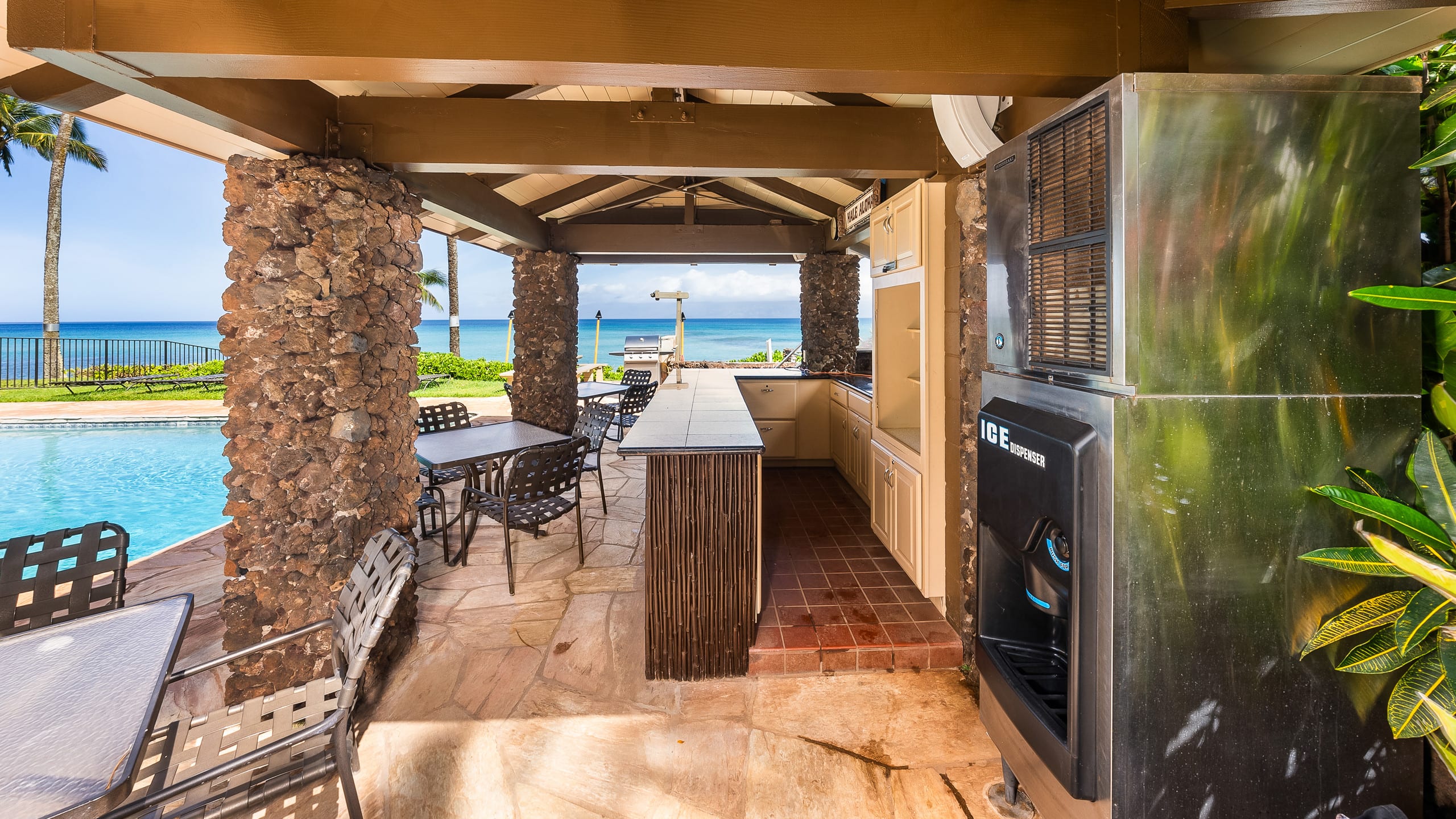 Your Family's Perfect Island Retreat w/ Full AC - Image 60