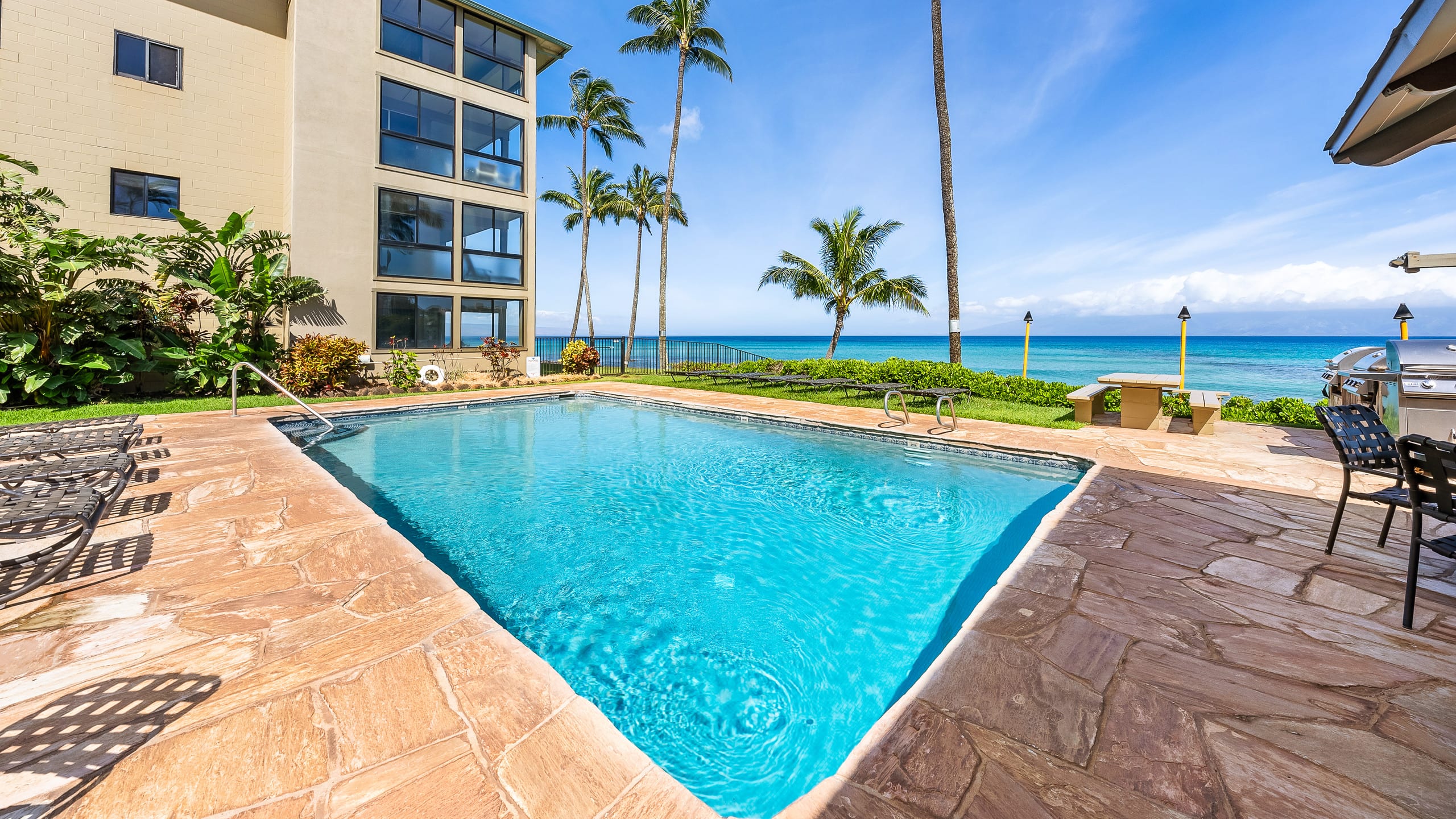 Your Family's Perfect Island Retreat w/ Full AC - Image 58
