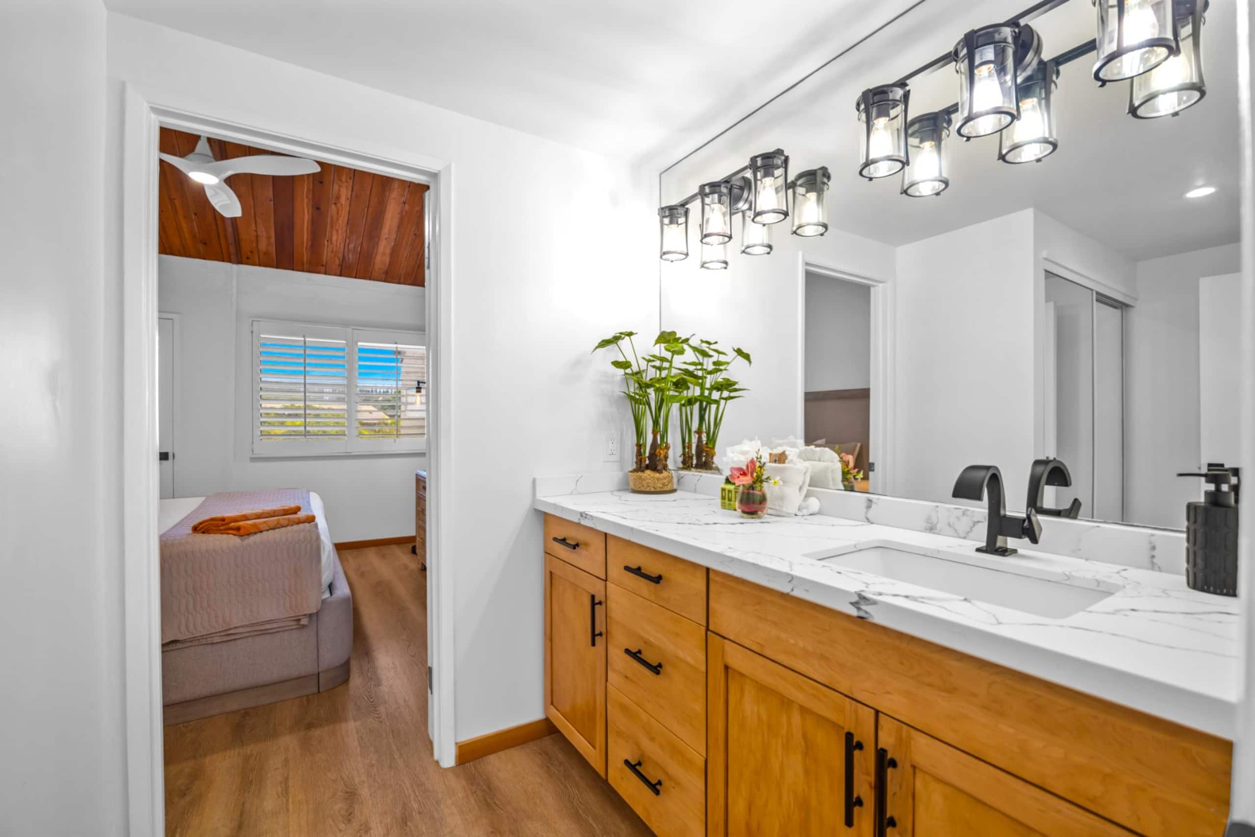 Condo in Lahaina · ★4.17 · 2 bedrooms · 2 beds · 2 baths - Image 21