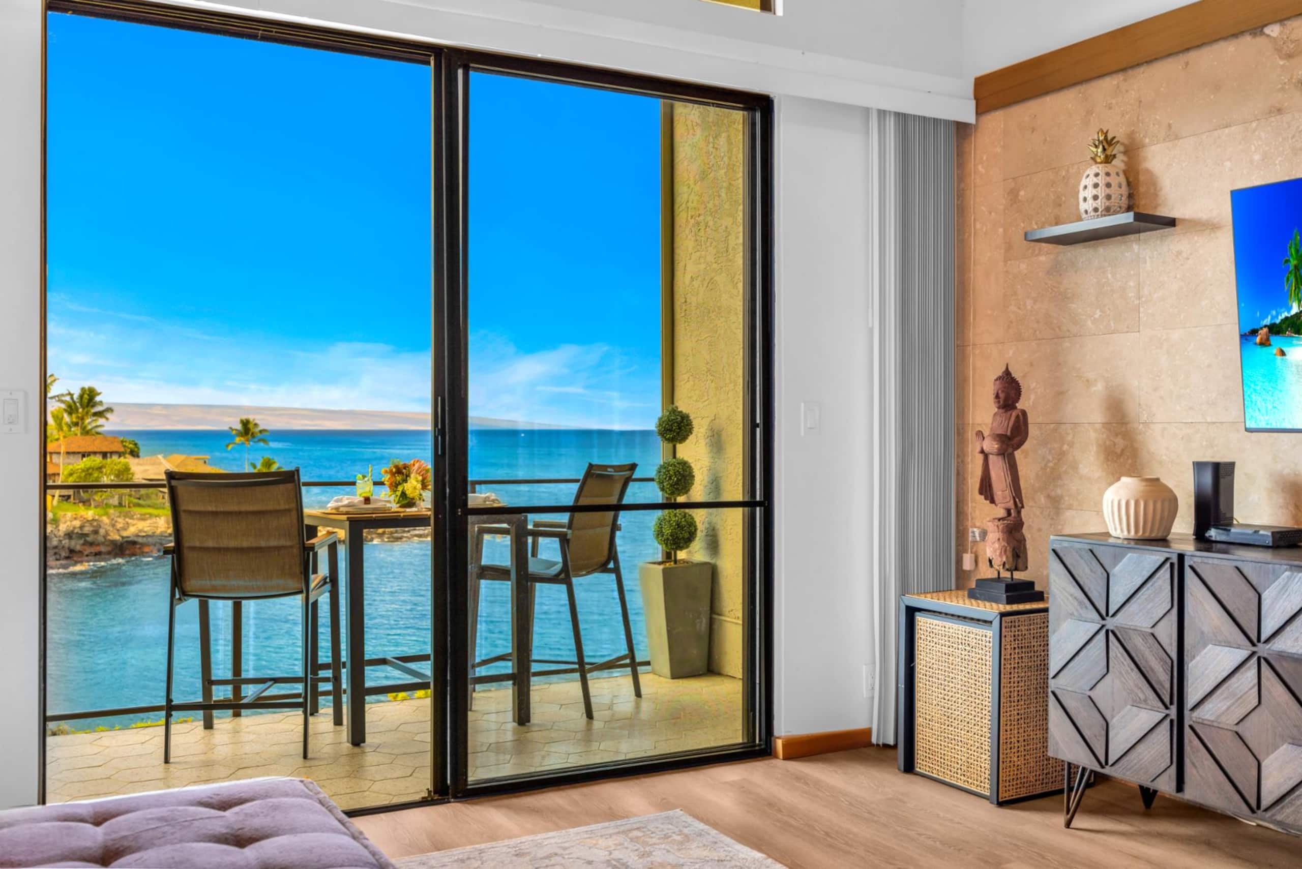 Condo in Lahaina · ★4.17 · 2 bedrooms · 2 beds · 2 baths - Image 2