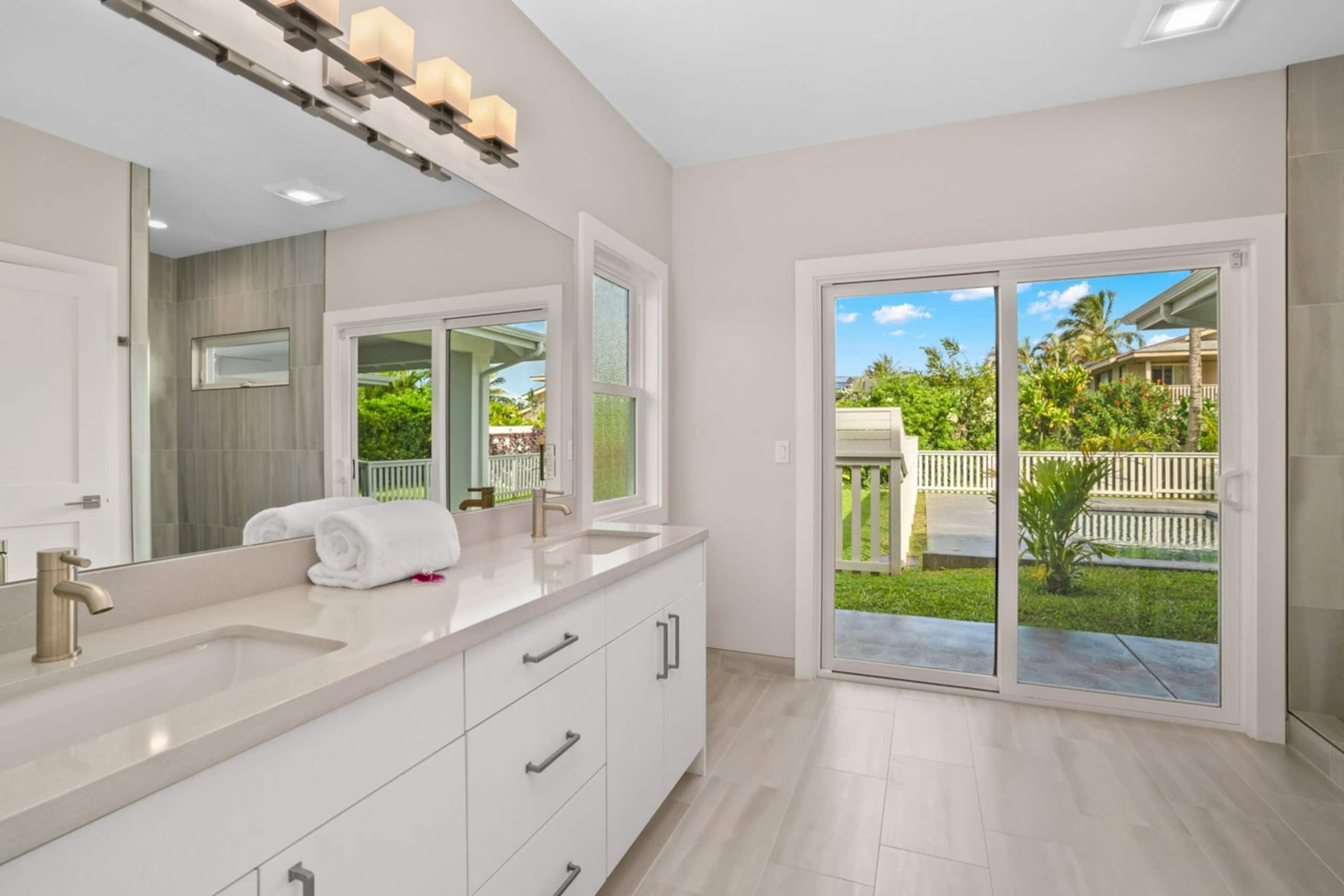 Home in Princeville · ★4.86 · 4 bedrooms · 5 beds · 4 baths - Image 13
