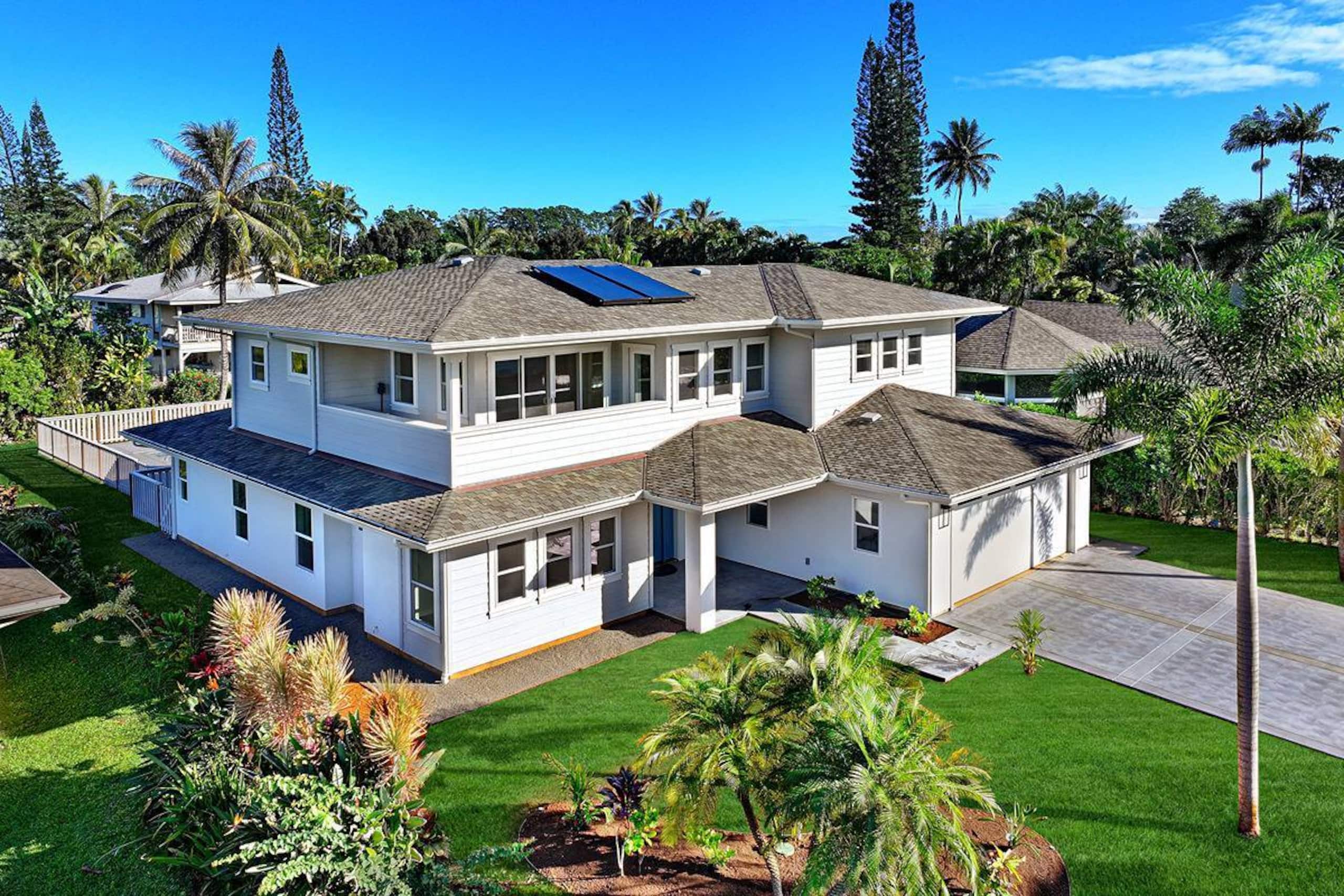 Home in Princeville · ★4.86 · 4 bedrooms · 5 beds · 4 baths - Image 30